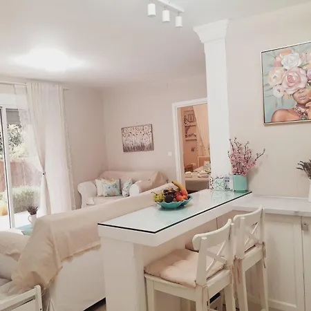 Blue * Nea Kallikrateia